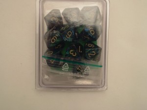 Chessex 10 x D10 Dice Set - Scarab Jade/gold