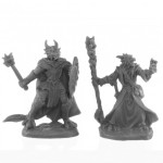 Reaper Bones Black 44144 Dragonfolk Wizard and Cleric