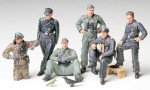 TAM35201 Tamiya 1/35 Scale German Tank Crew at Rest